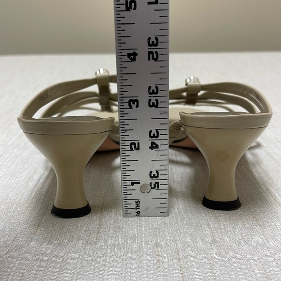 Brighton TESORO Kitten Heel Sandals Women’s Size 9 Color - Biscotti - Taupe - Picture 10 of 16